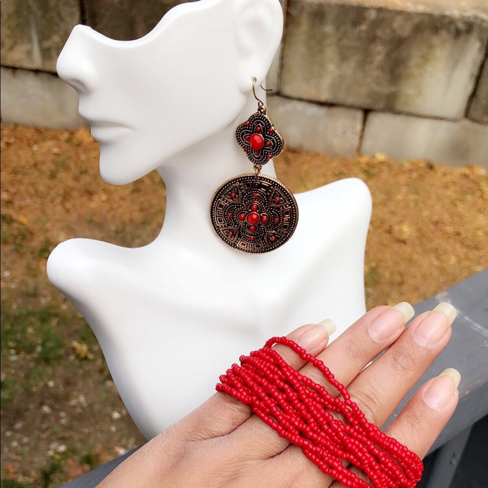 New Set of  Red earring and bracelet!
